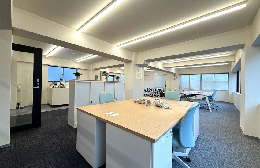 本社中央研究所